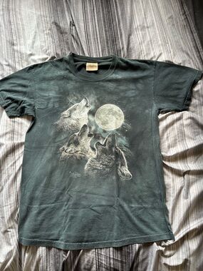 Vintage The Mountain Three Wolf Moon Classic Cotton T-Shirt Men’s Size Large